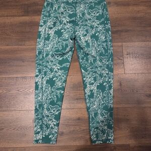 *SOLD* Lilly Pulitzer Luxletic 26" Weekender High Rise Fiddle Leaf Green Safari